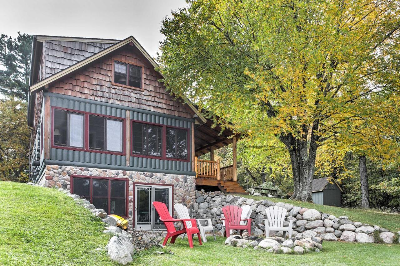 Lakefront Mercer Cabin With Fire Pit And Porch Villa Exterior photo